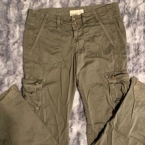 Old Navy Womens Army Green Cargo Pants Kim possible look alikes Size 2